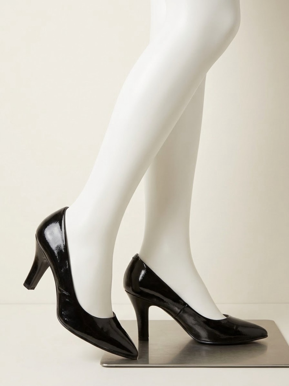 Classic Patent Black Women's Pump